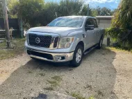 2017 nissan titan